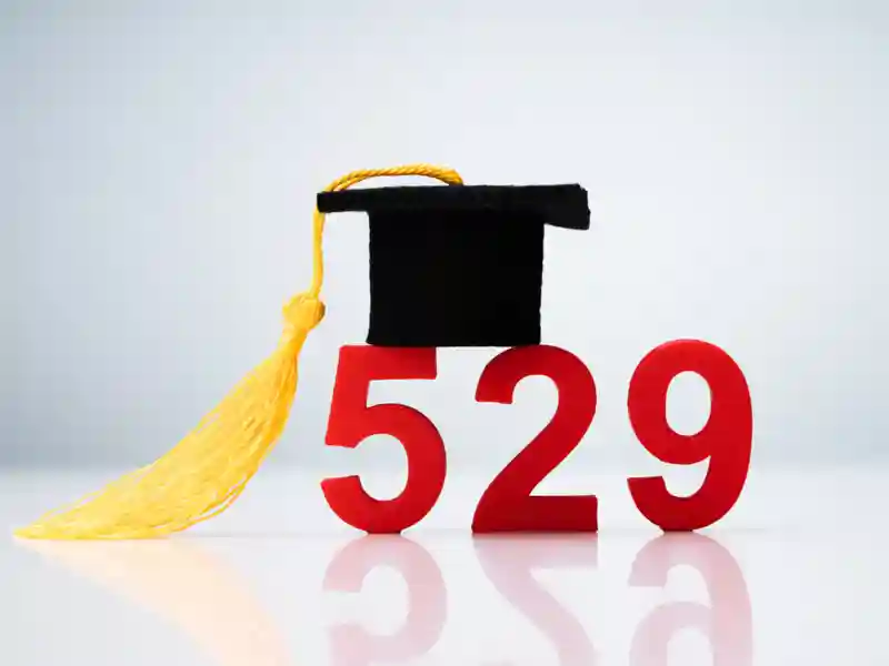 Graduate hat on top of 529.